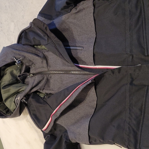 Women's Lole ski jacket, size S - Picture 8 of 13